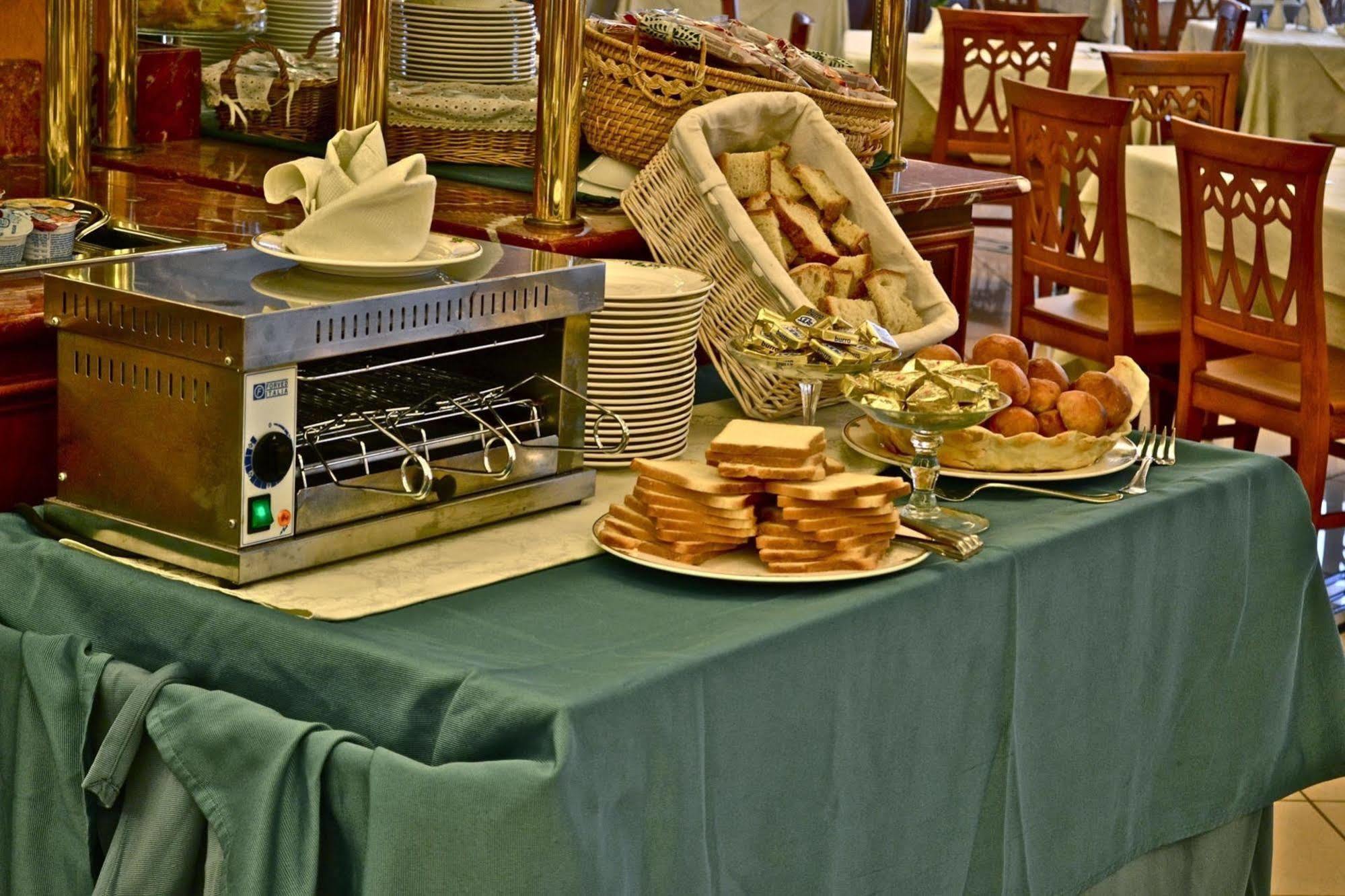 Valle Rossa Hotel 4*