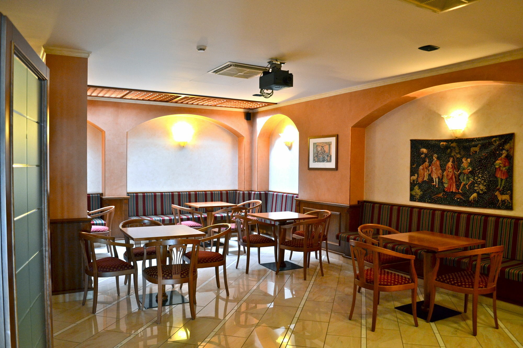 Hotel Valle Rossa 4*
