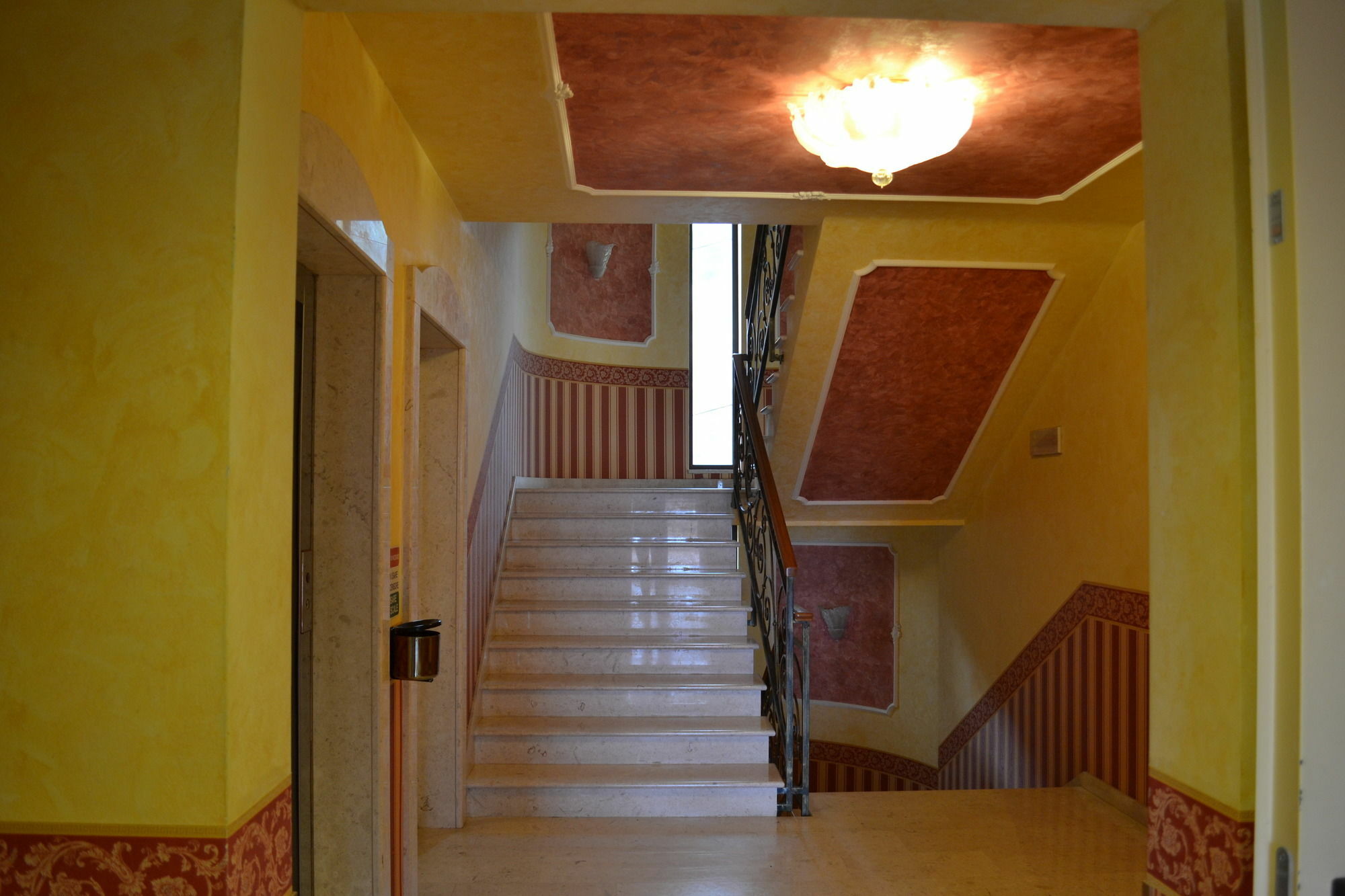 Valle Rossa Hotel 4*
