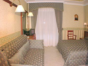 Valle Rossa 4*